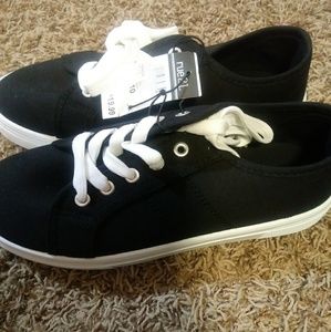 Black Canvas Lace Up Sneakers